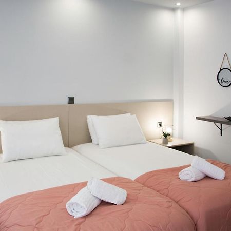 Big Max Guesthouse Kávos Zewnętrze zdjęcie