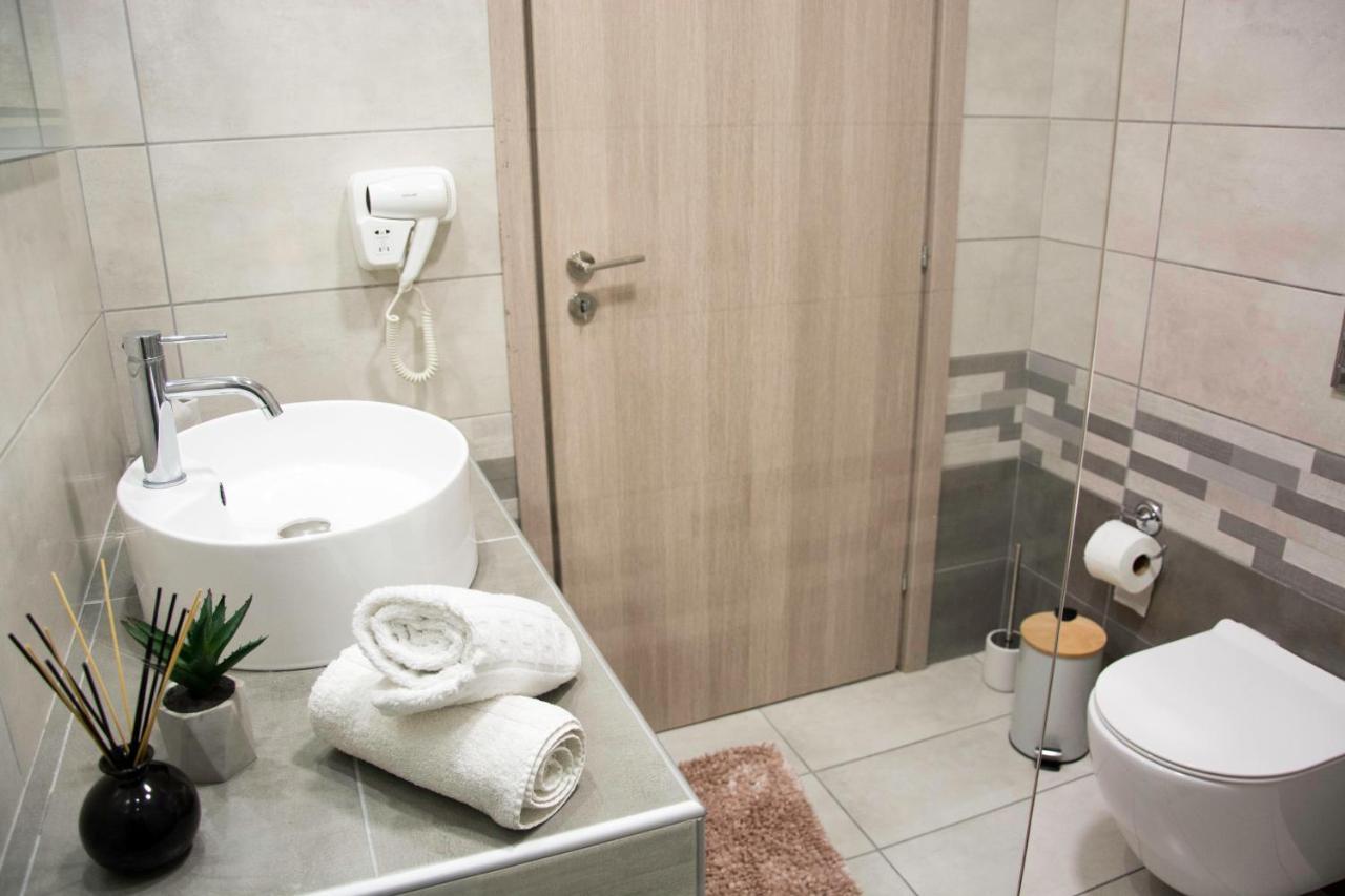 Big Max Guesthouse Kávos Zewnętrze zdjęcie